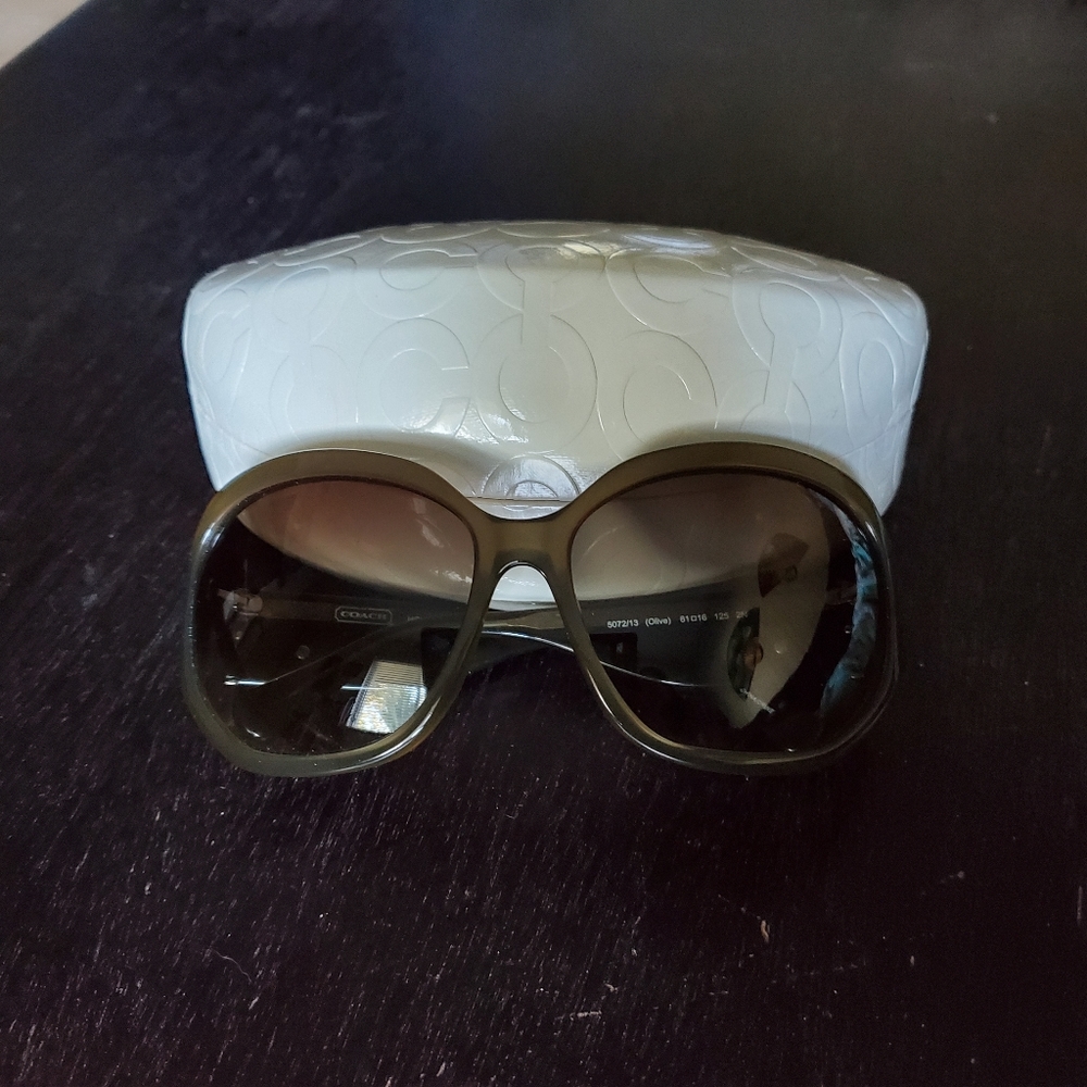 *SOLD* Coach Sunglasses Arabella L904 Olive EEUC